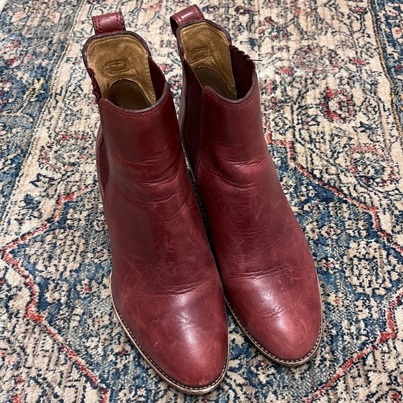 Madewell Regan Boots in Dark Cabernet - Picture 4 of 9